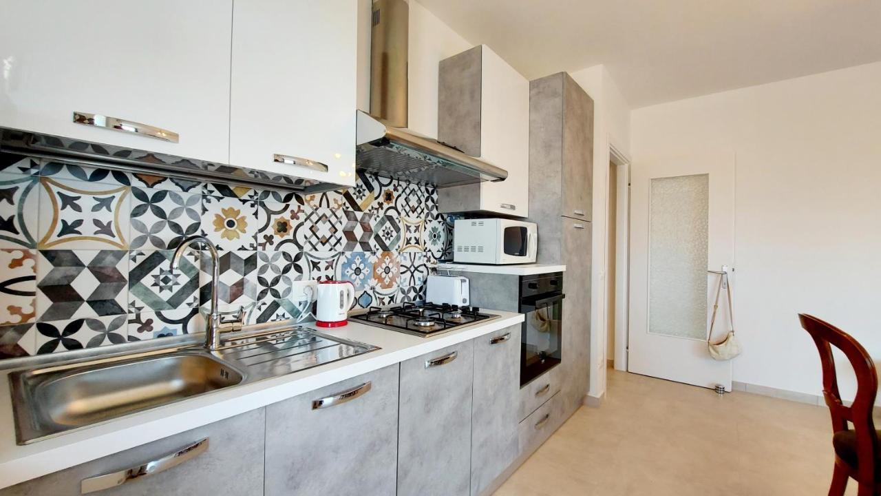 Narcisa View Lake&Pool Apartment บาร์โดลิโน ภายนอก รูปภาพ