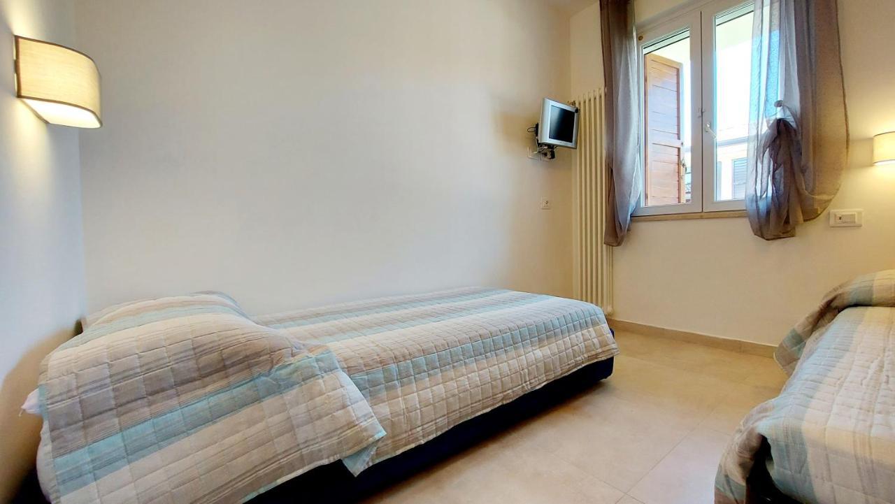 Narcisa View Lake&Pool Apartment บาร์โดลิโน ภายนอก รูปภาพ